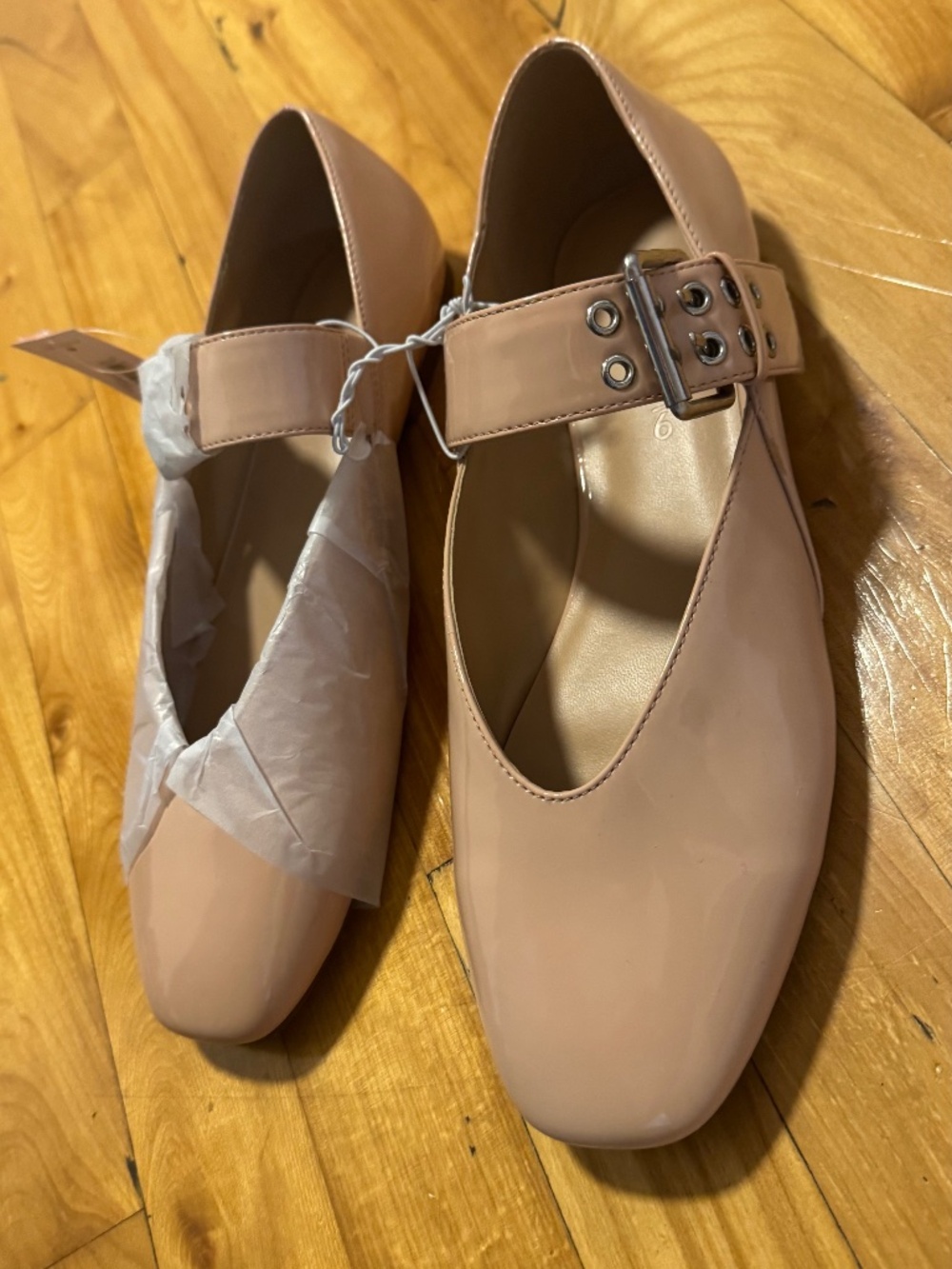 Women’s Nude Patent Mary Jane Flats – Size 9 – NEW